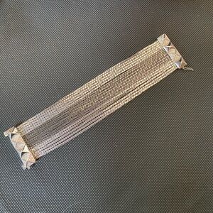 Silver chain magnetic clasp bracelet